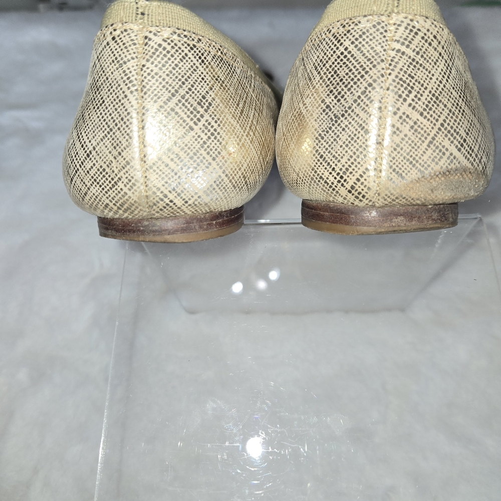 Kate Spade Women's Gold Ballet Flats Size 8 - Picture 3 of 11